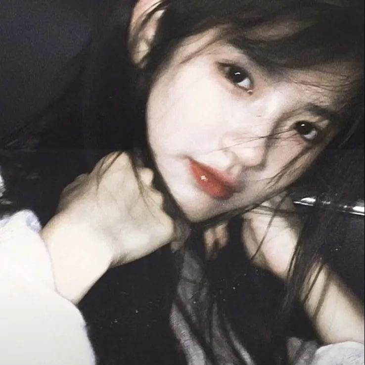 旺扎的雨靴高清封面