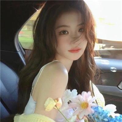 美丽但贫穷高清封面